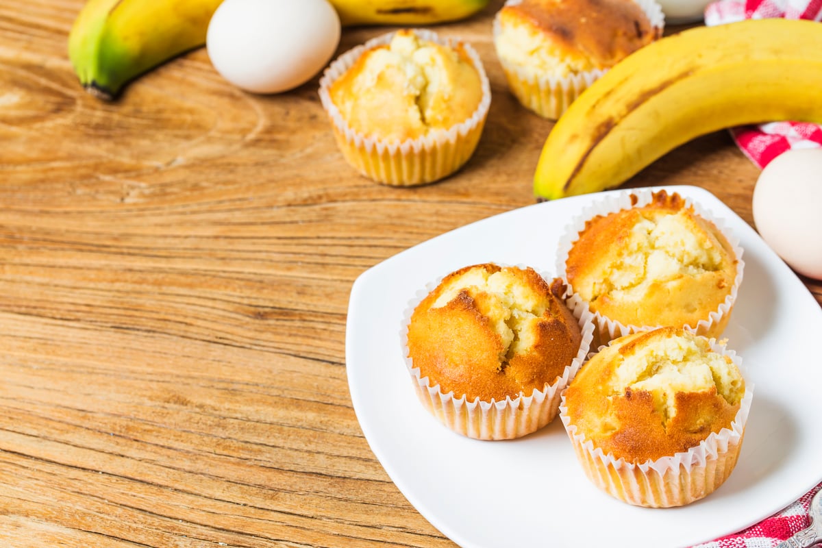 homemade-banana-nut-muffins-ready-eat